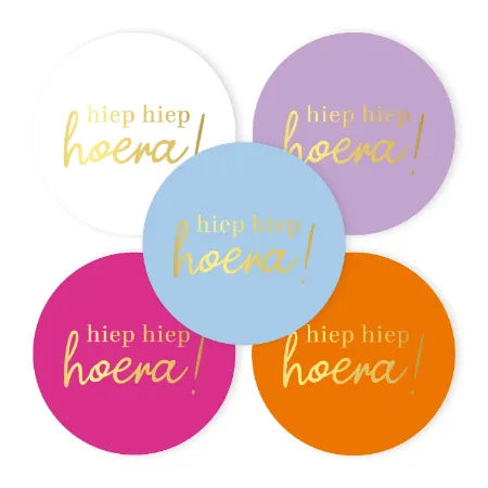 Cadeaustickers | Hiep Hiep Hoera (kleur) 10 stuks