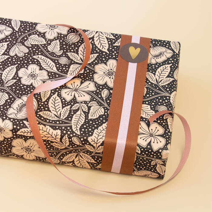 Cadeaupapier | Poppy Black - Chocolate