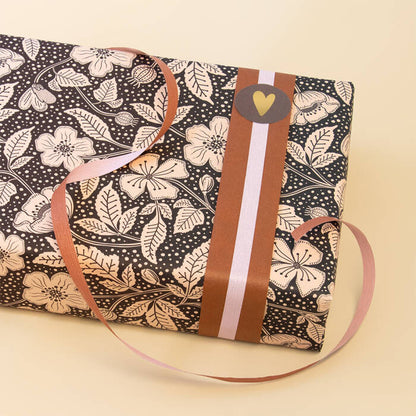 Cadeaupapier | Poppy Black - Chocolate